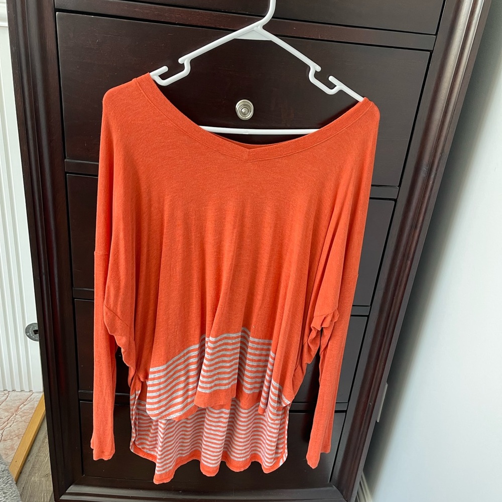 Cabi hangout tee